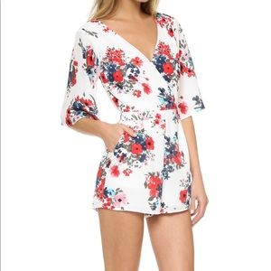 CUTEST romper!! Size 0, perfect for summer!!💕